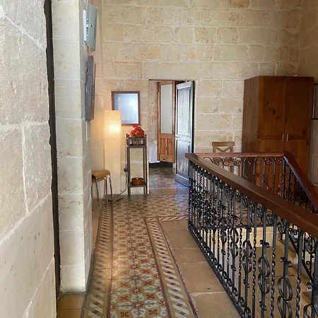 Guest house Xemx Qala